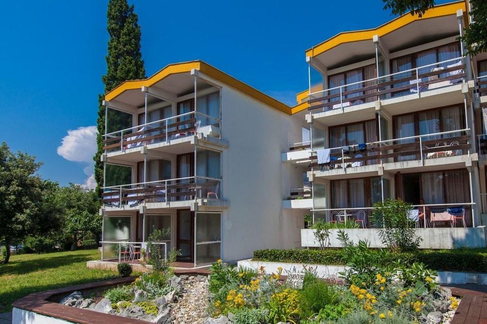 Hotel Slaven Selce Exterior foto