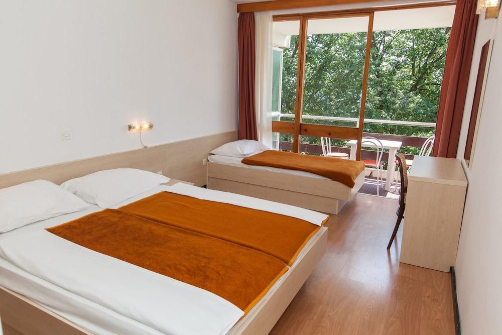 Hotel Slaven Selce Exterior foto