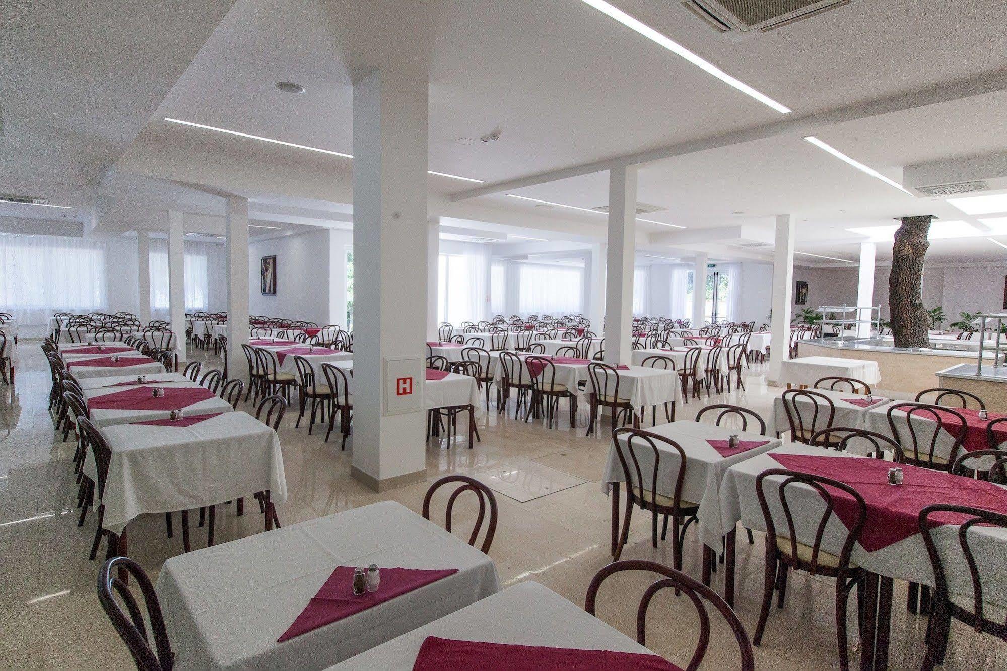 Hotel Slaven Selce Exterior foto