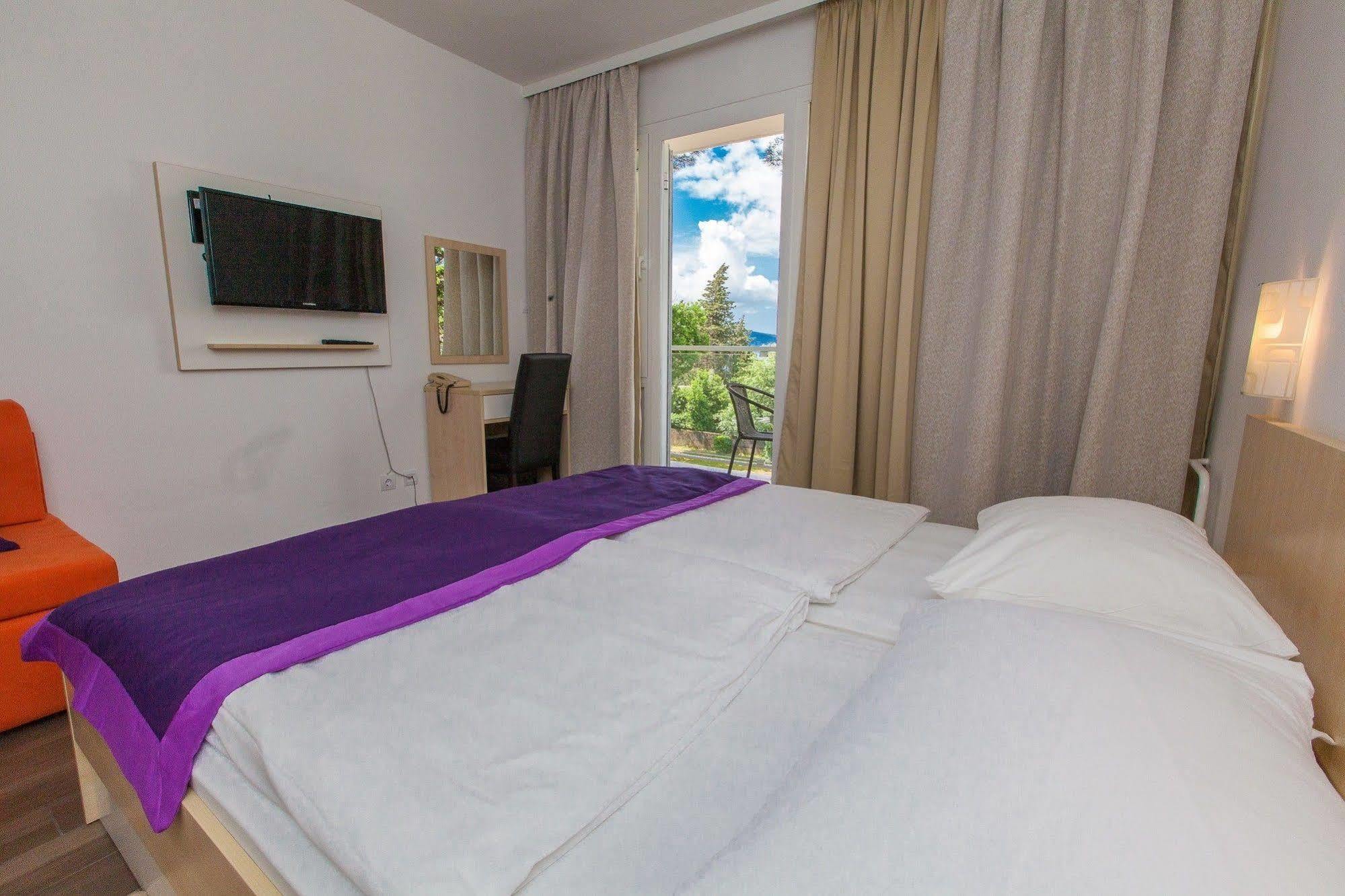 Hotel Slaven Selce Exterior foto